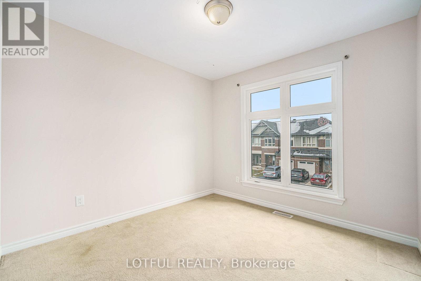 336 Rainrock Crescent, Ottawa, ON - Indoor Photo Showing Other Room