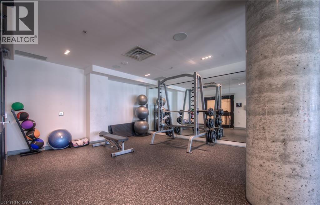 5 Wellington Street S Unit# 1511, Kitchener, ON - Indoor Photo Showing Gym Room