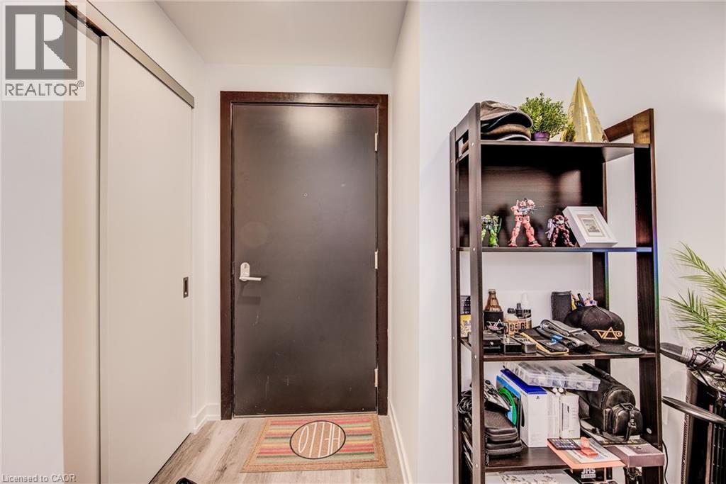 5 Wellington Street S Unit# 1511, Kitchener, ON - Indoor Photo Showing Other Room