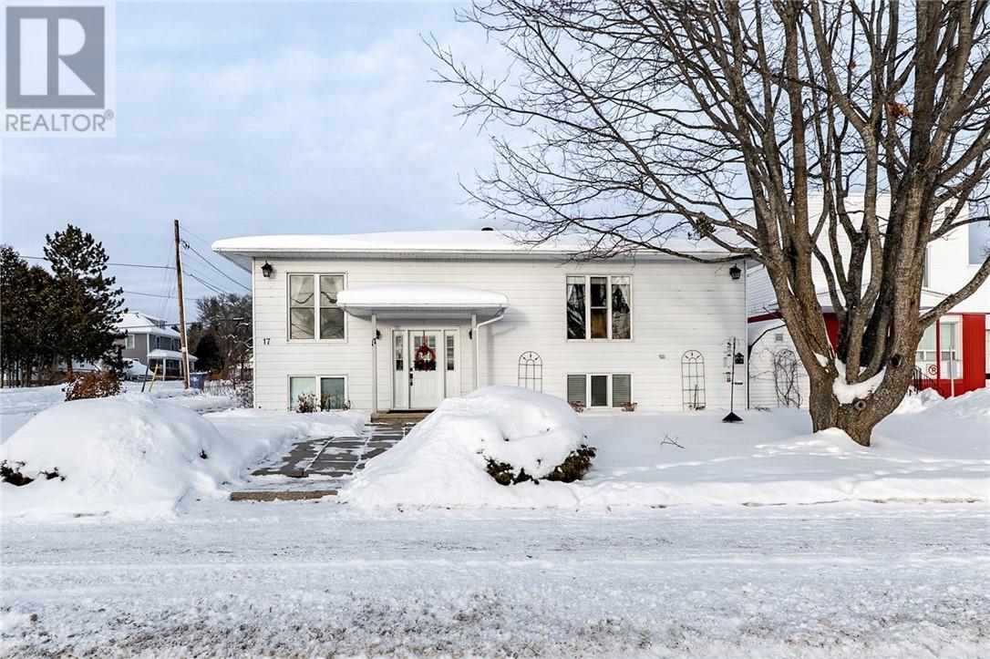 17 Principale W Street, West Nipissing, ON - Outdoor