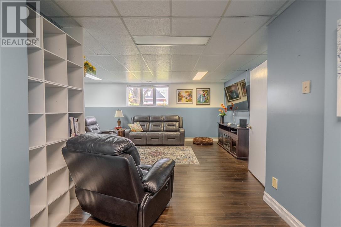 17 Principale W Street, West Nipissing, ON - Indoor