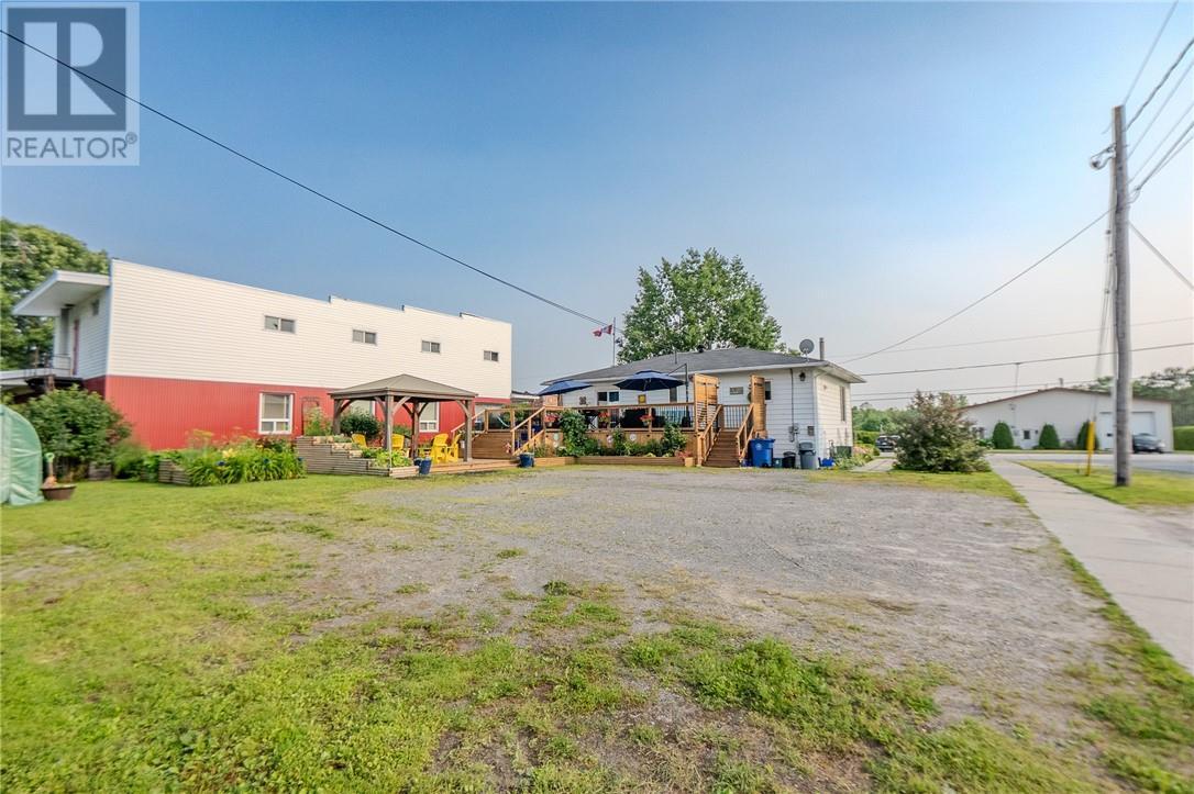 17 Principale W Street, West Nipissing, ON - Outdoor