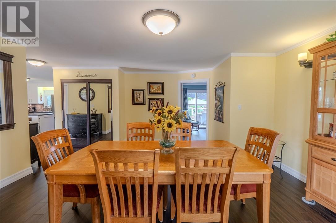 17 Principale W Street, West Nipissing, ON - Indoor Photo Showing Dining Room