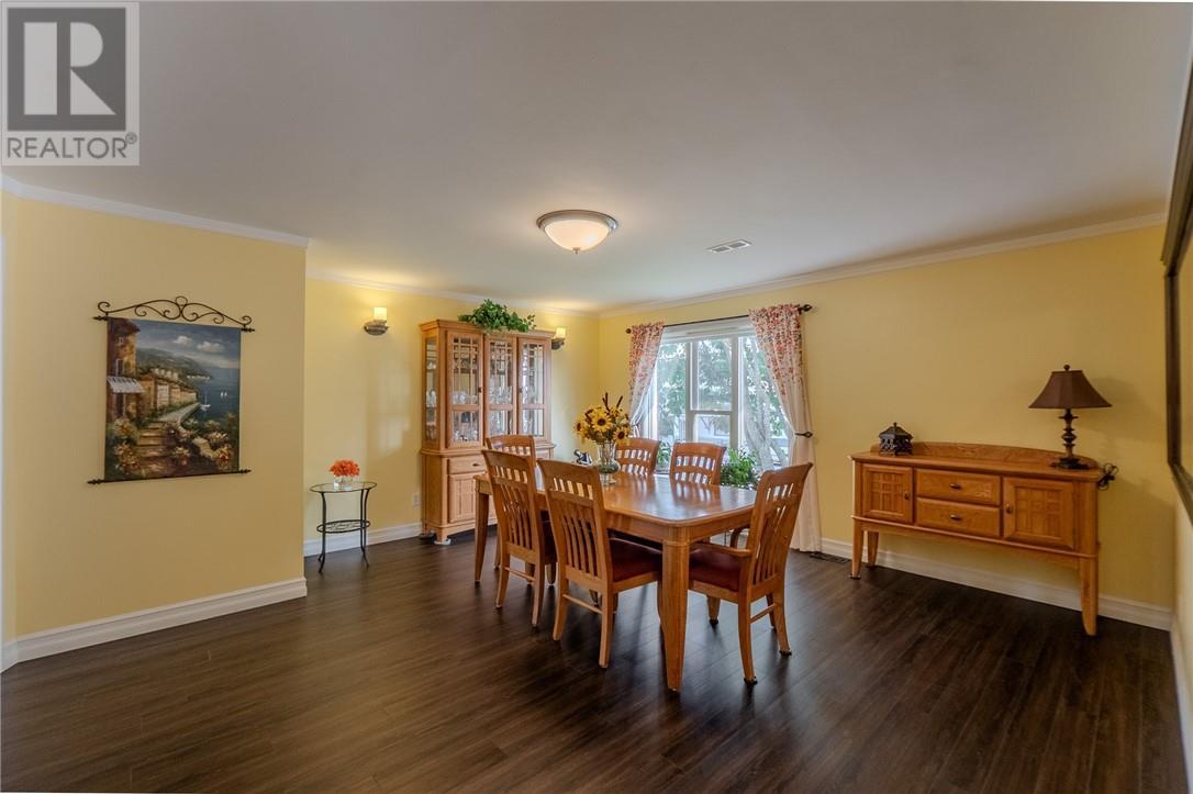 17 Principale W Street, West Nipissing, ON - Indoor Photo Showing Dining Room