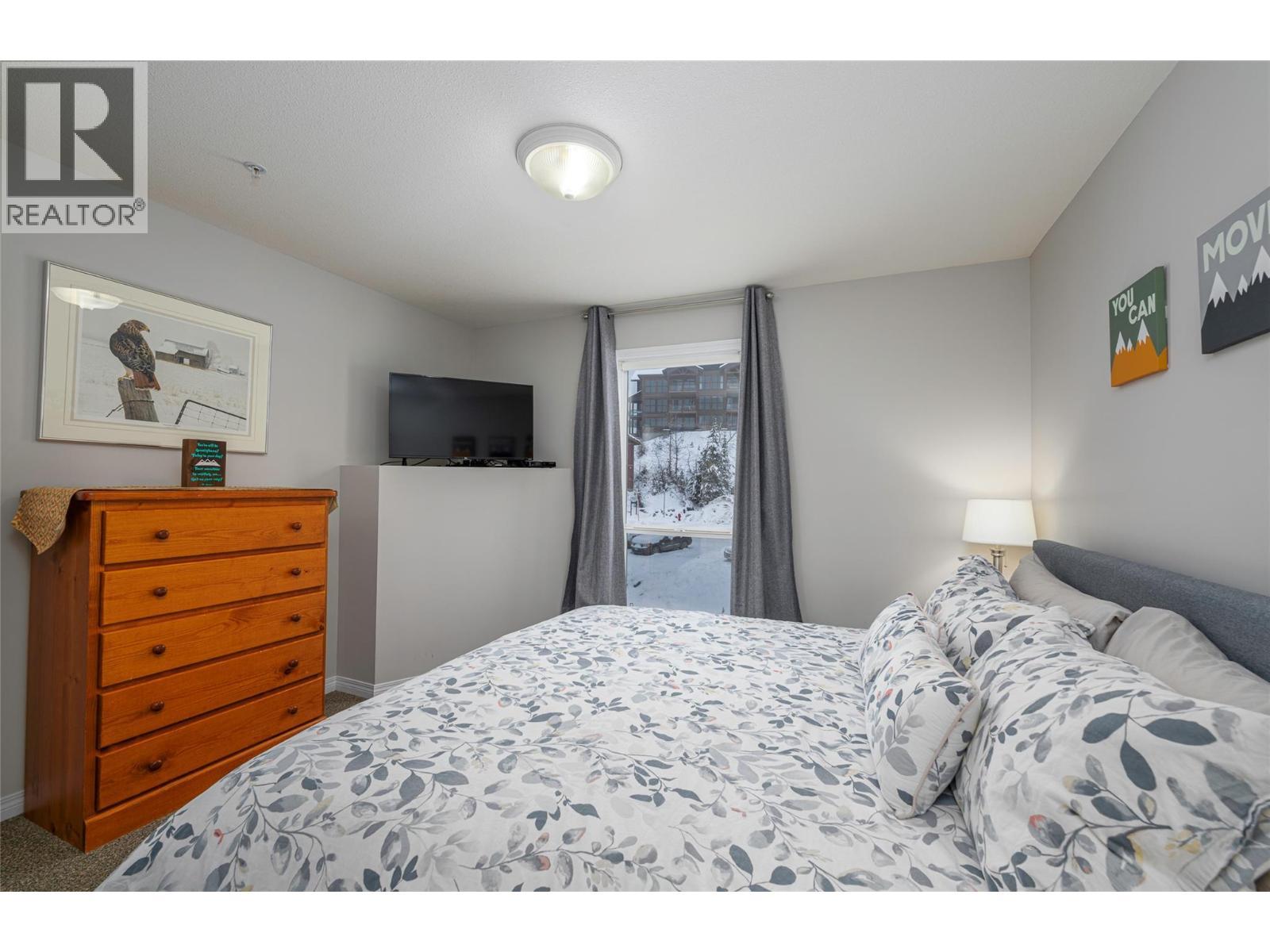 215 Kettle View Road Unit# 308, Big White, BC - Indoor Photo Showing Bedroom
