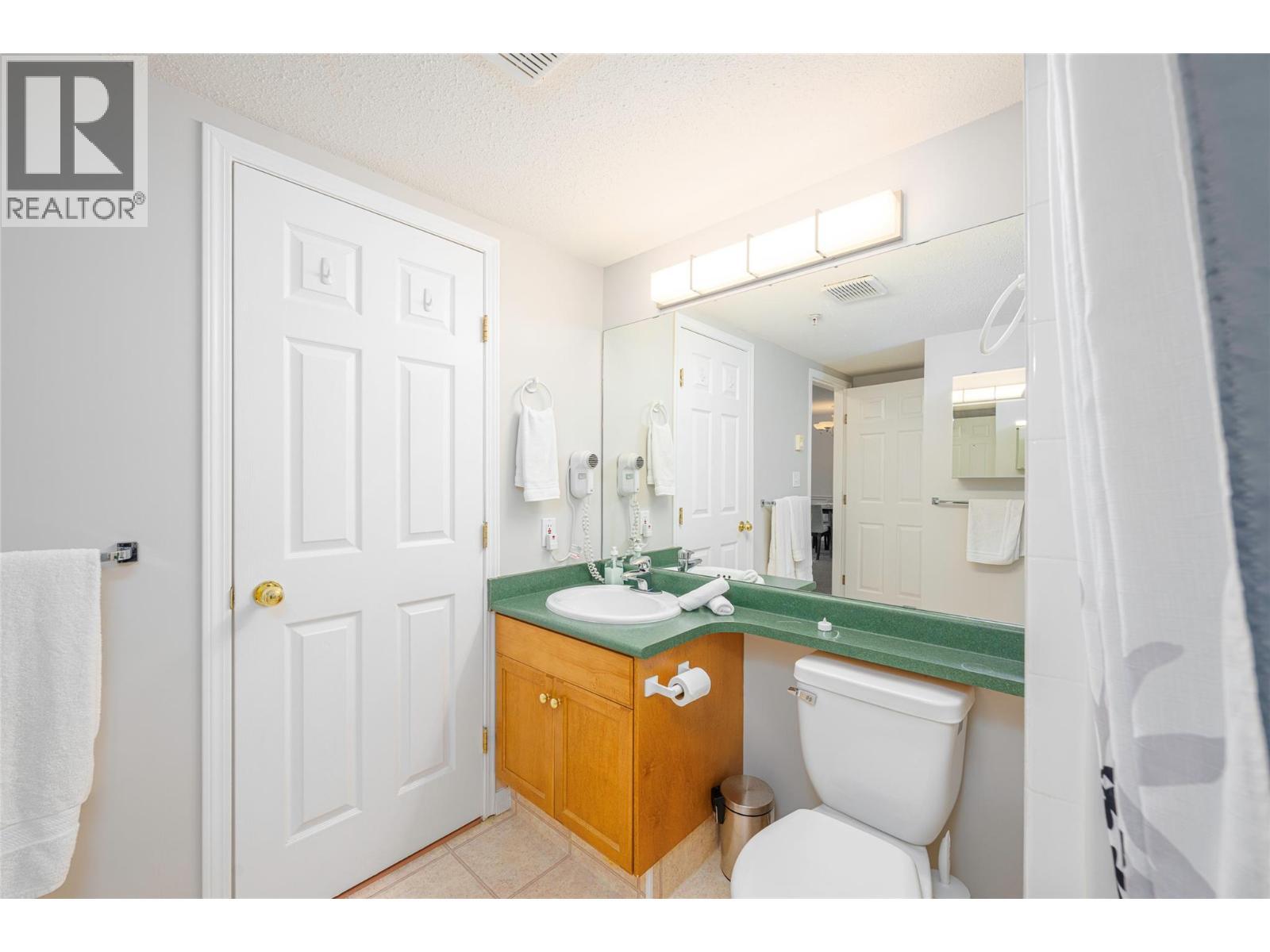 215 Kettle View Road Unit# 308, Big White, BC - Indoor Photo Showing Bathroom