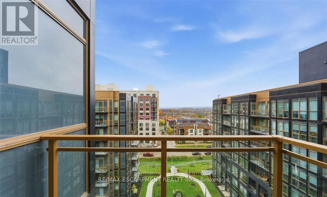 340 - 2343 Khalsa Gate, Oakville, ON - Outdoor