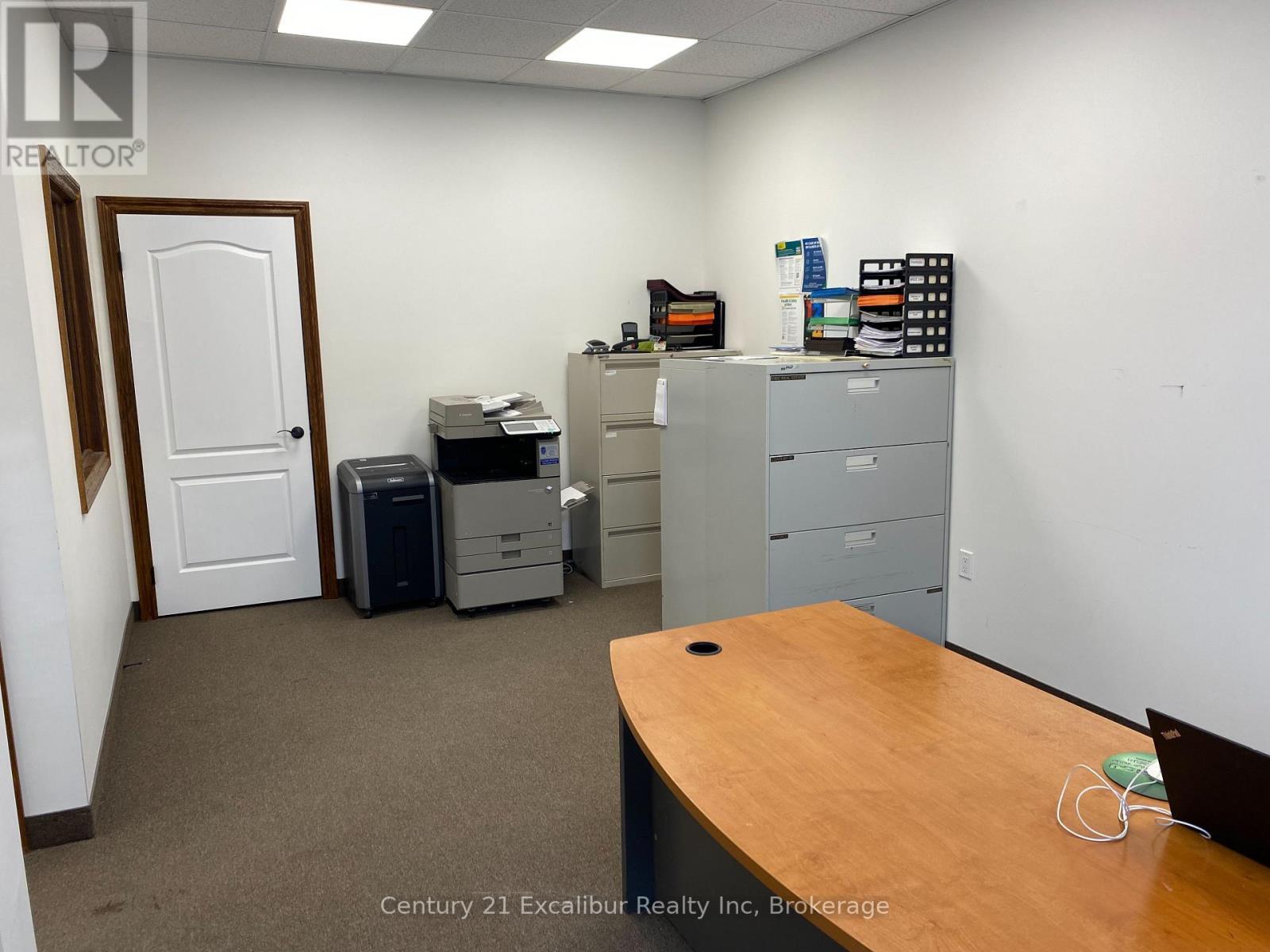 645 St David Street N, Centre Wellington (Fergus), ON