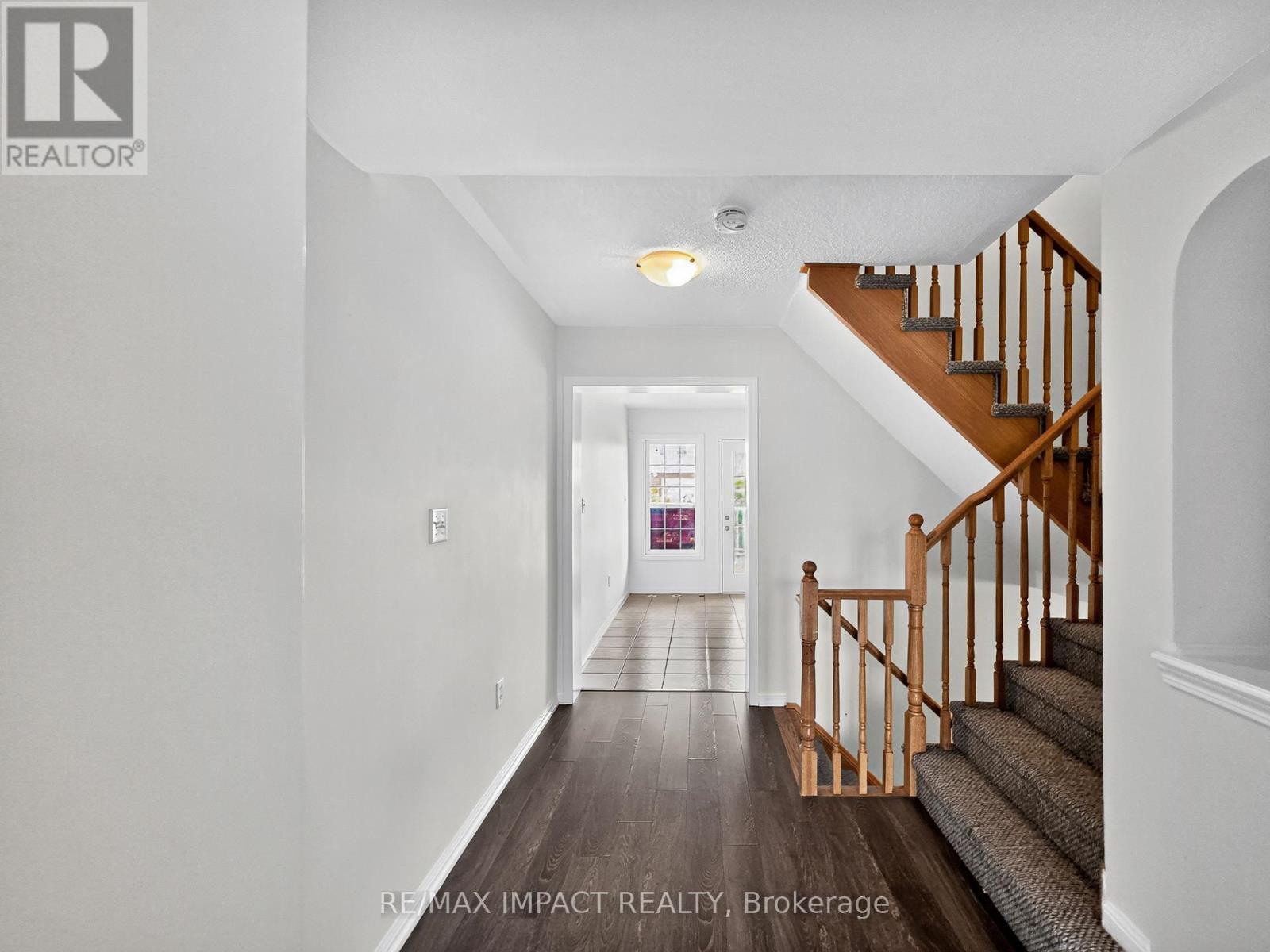 232 Rouge River Drive, Toronto (Rouge), ON - Indoor Photo Showing Other Room