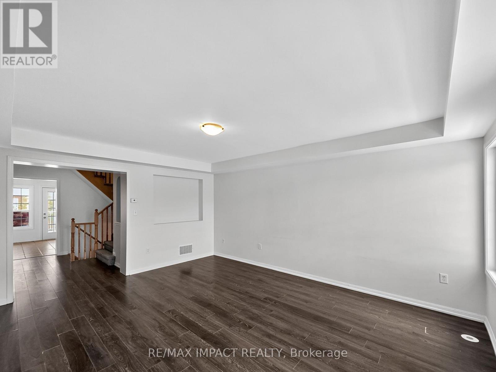 232 Rouge River Drive, Toronto (Rouge), ON - Indoor Photo Showing Other Room