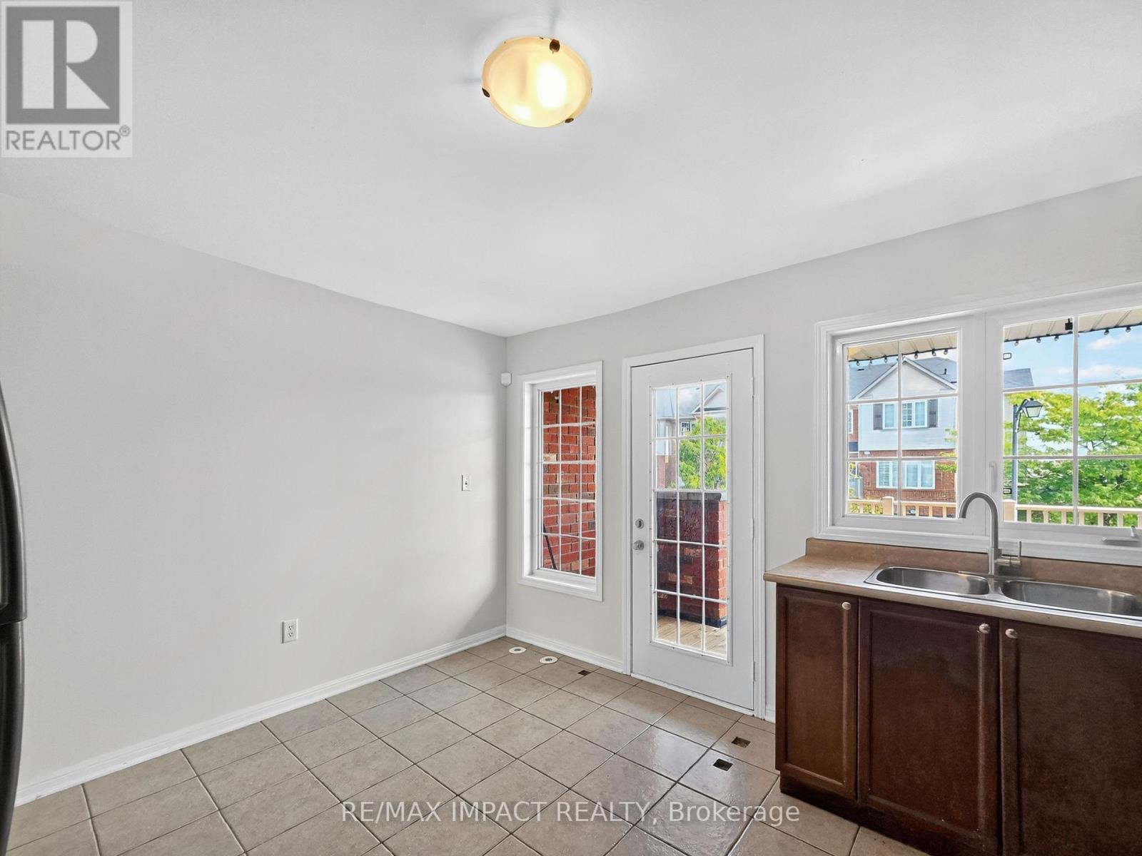 232 Rouge River Drive, Toronto (Rouge), ON - Indoor