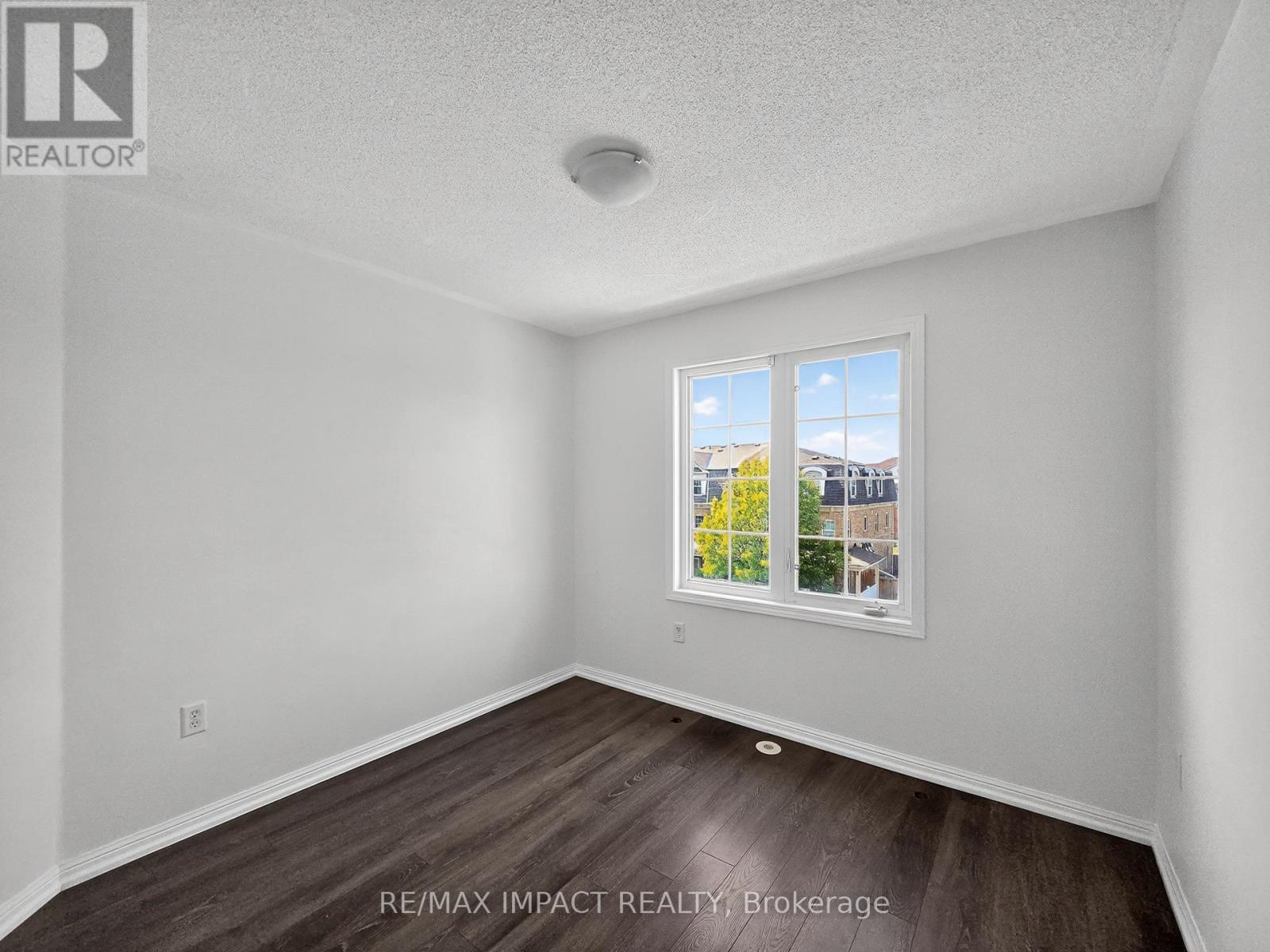 232 Rouge River Drive, Toronto (Rouge), ON - Indoor Photo Showing Other Room