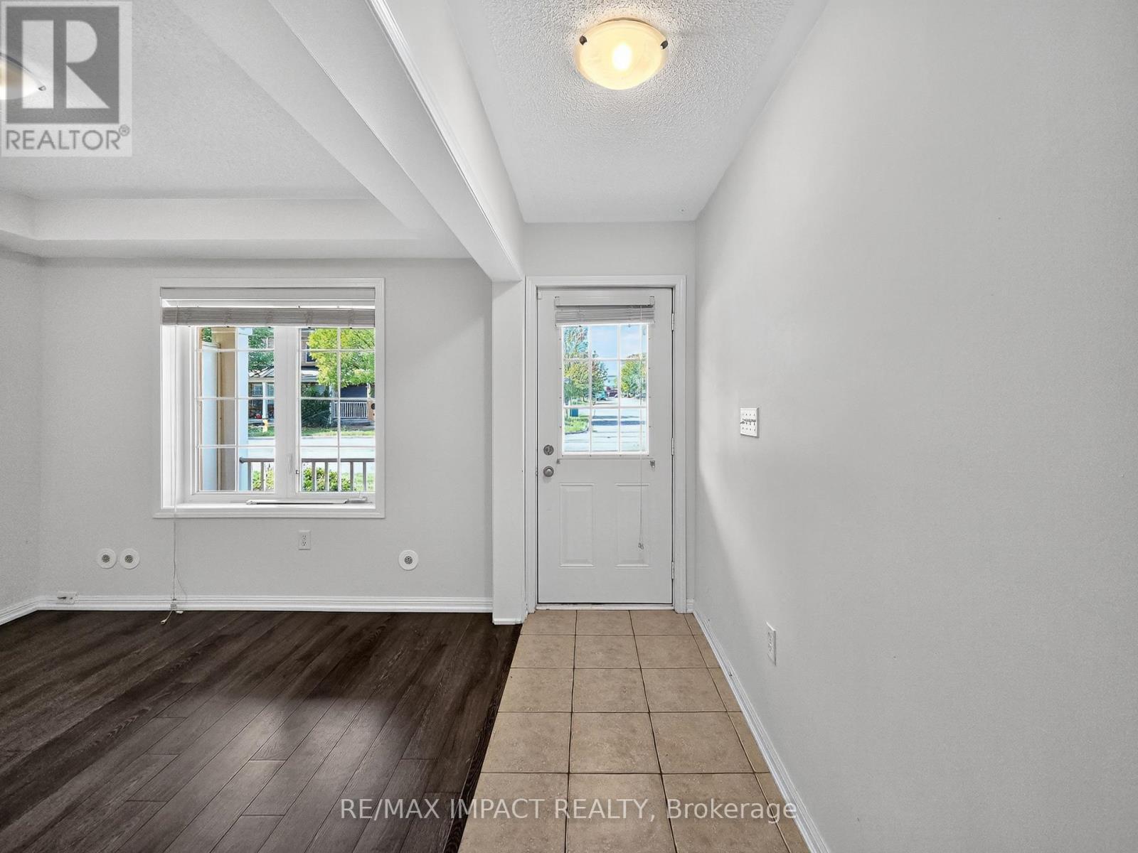 232 Rouge River Drive, Toronto (Rouge), ON - Indoor Photo Showing Other Room