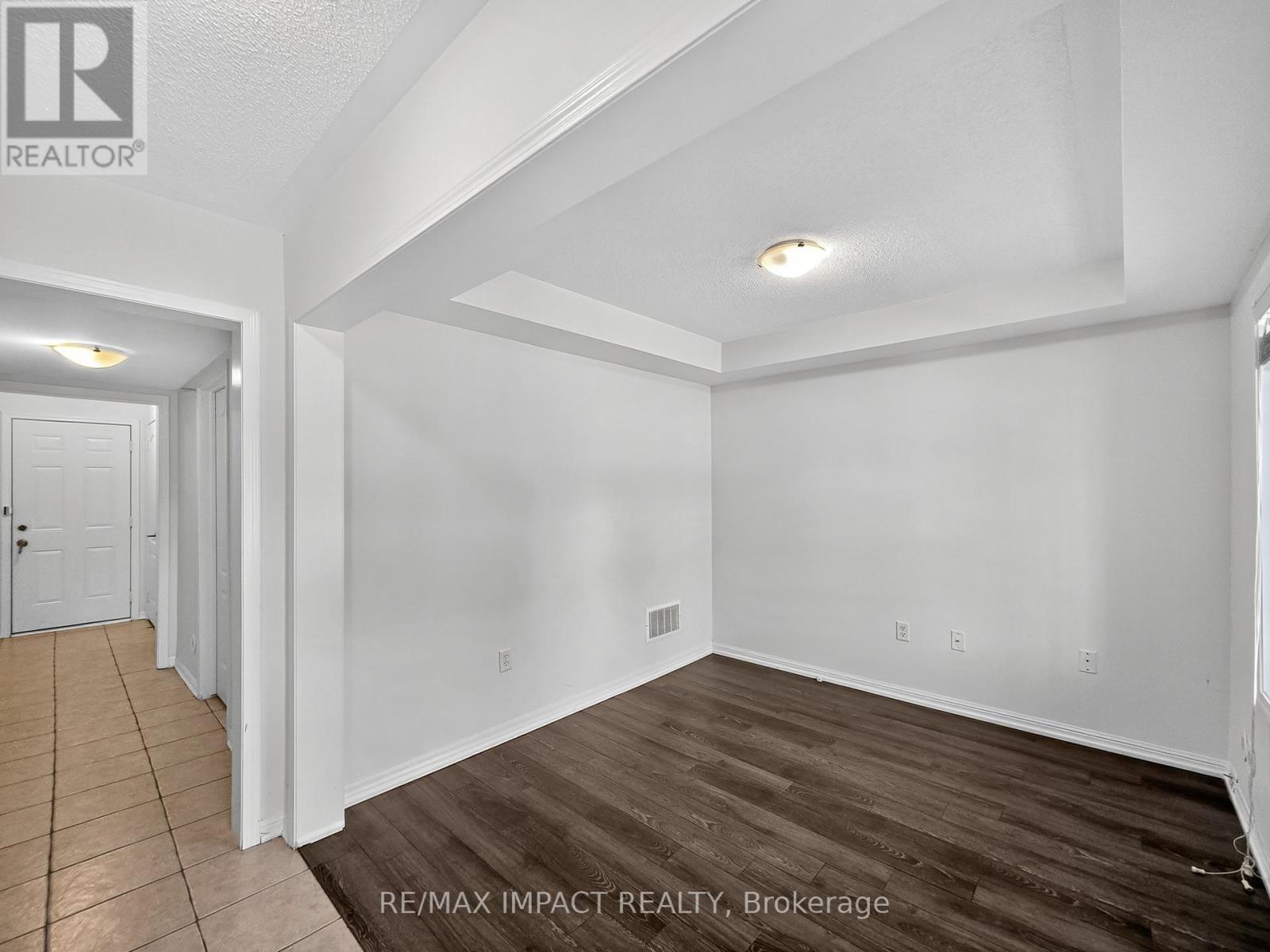 232 Rouge River Drive, Toronto (Rouge), ON - Indoor Photo Showing Other Room