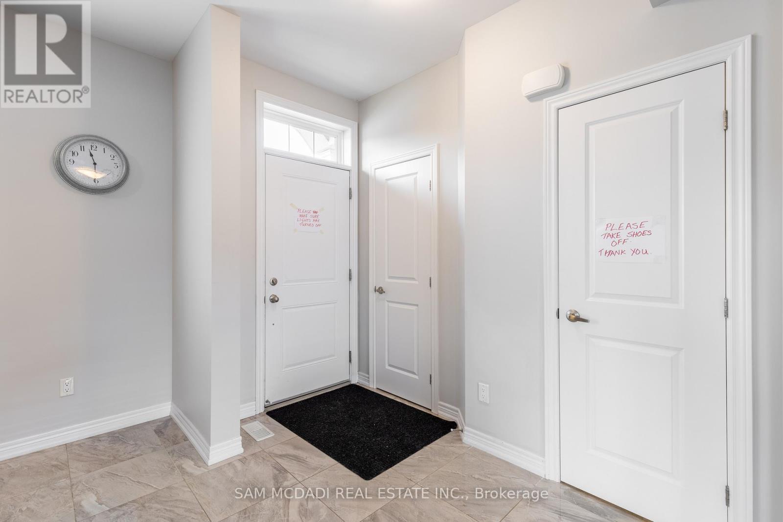 2314 Natasha Circle, Oakville, ON - Indoor Photo Showing Other Room