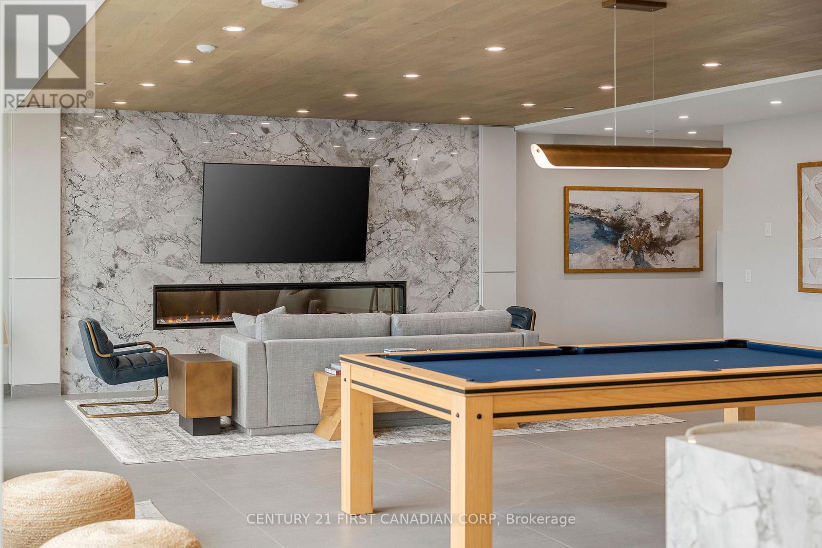 Lounge - 1201 - 4286 King Street, Kitchener, ON