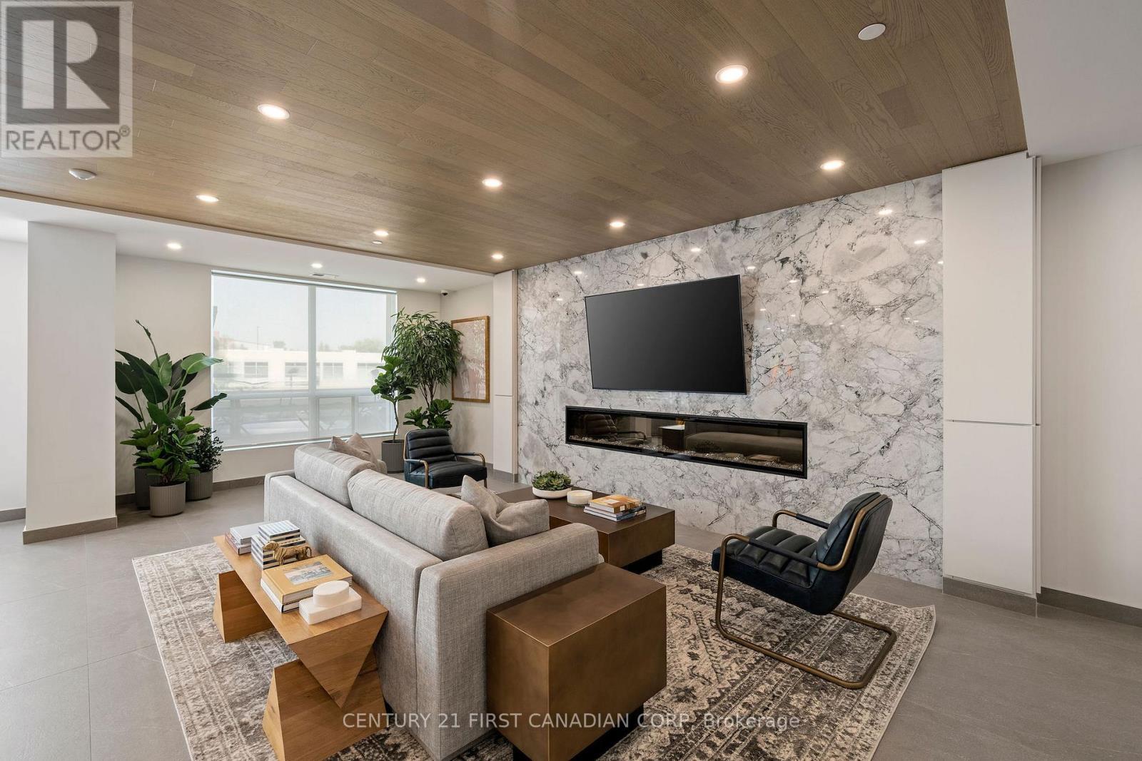 Lounge - 1201 - 4286 King Street, Kitchener, ON