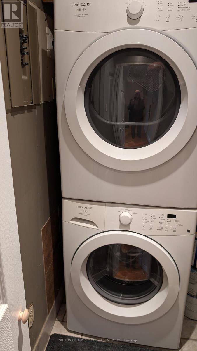 In-suite laundry - 2404 - 389 Dundas Street, London East (East K), ON - Indoor Photo Showing Laundry Room