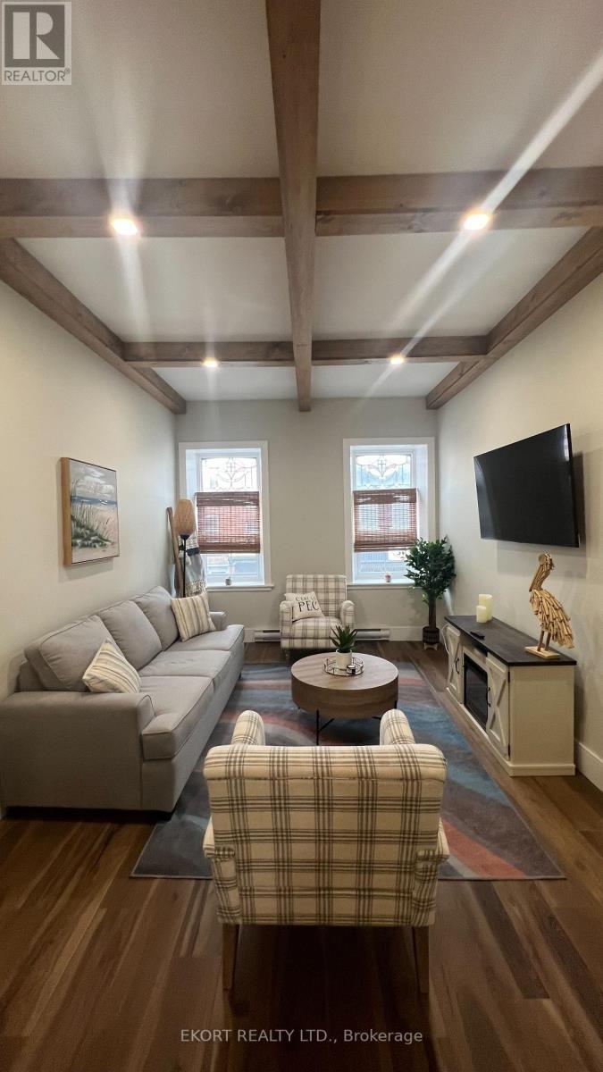 3 - 254 Main Street, Prince Edward County (Picton Ward), ON