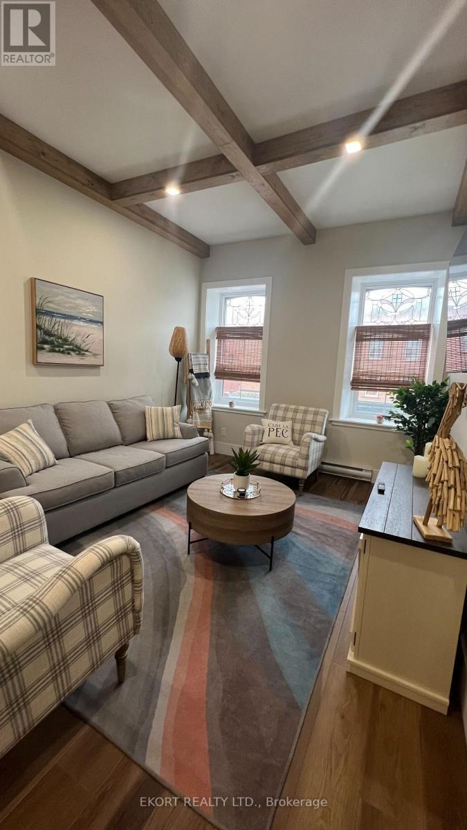 3 - 254 Main Street, Prince Edward County (Picton Ward), ON