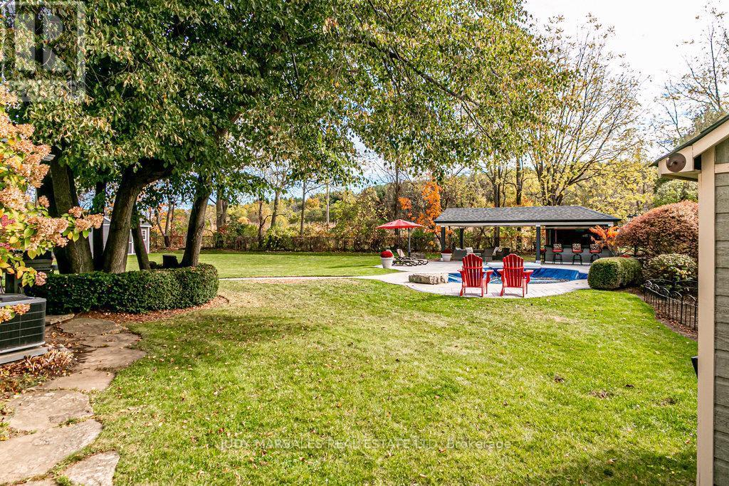 20 Meander Close, Hamilton, ON - Outdoor