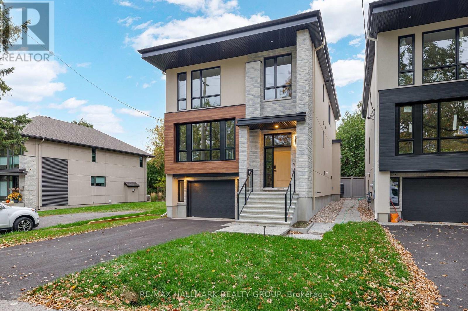 481 Wentworth Avenue, Ottawa, ON - Outdoor With Facade