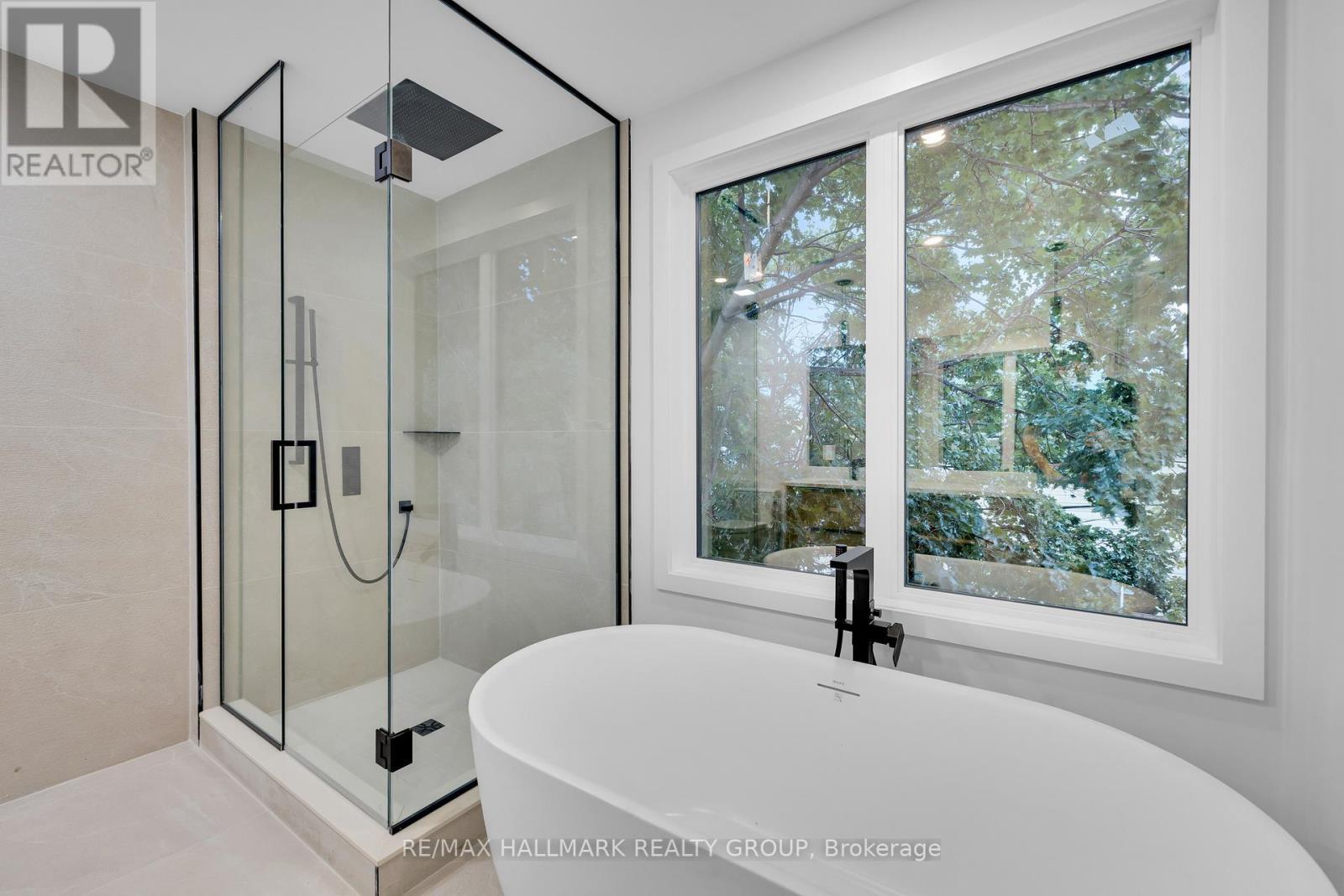 481 Wentworth Avenue, Ottawa, ON - Indoor Photo Showing Bathroom