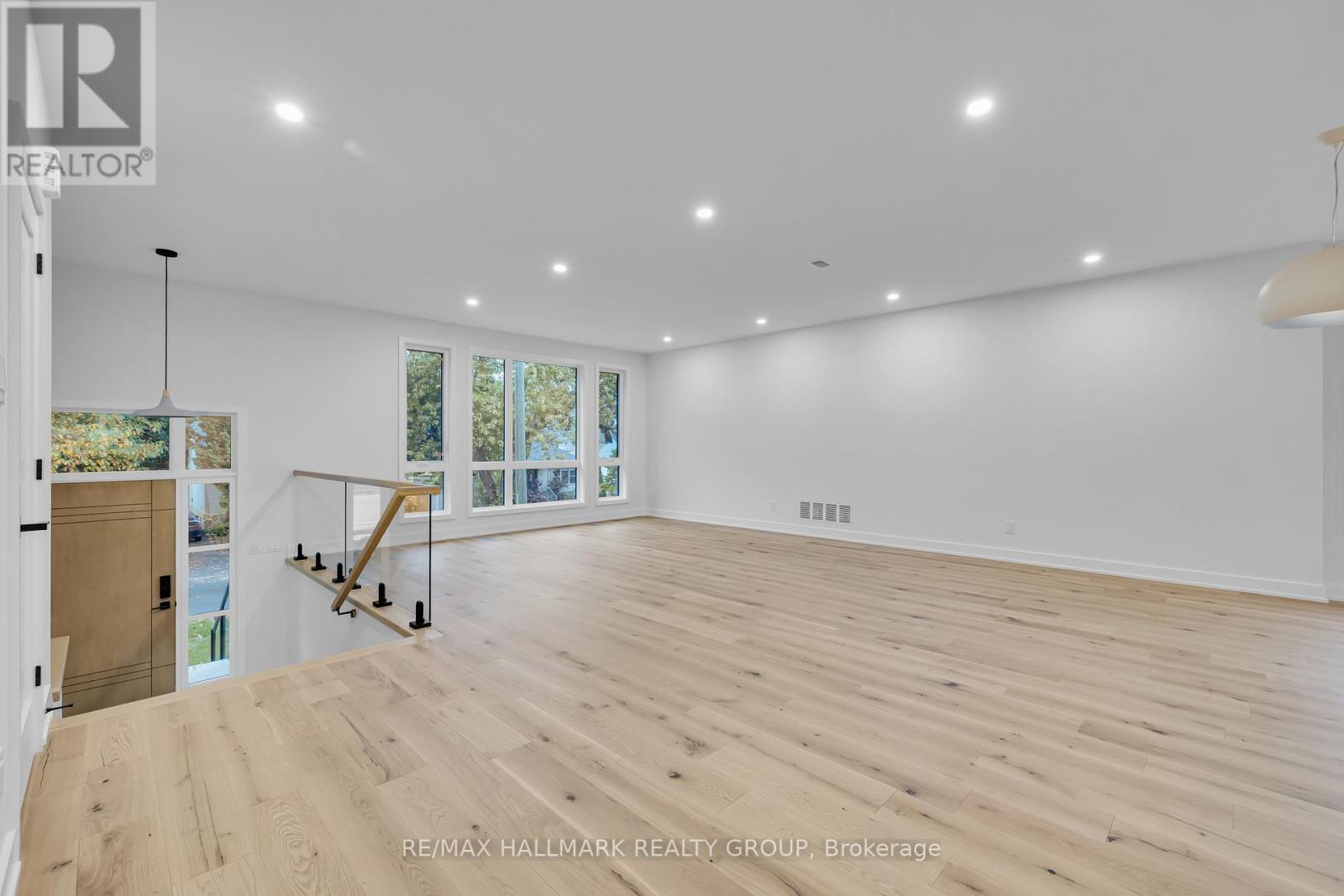 481 Wentworth Avenue, Ottawa, ON - Indoor Photo Showing Other Room