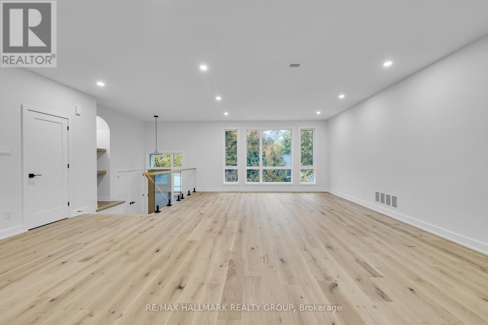 481 Wentworth Avenue, Ottawa, ON - Indoor Photo Showing Other Room