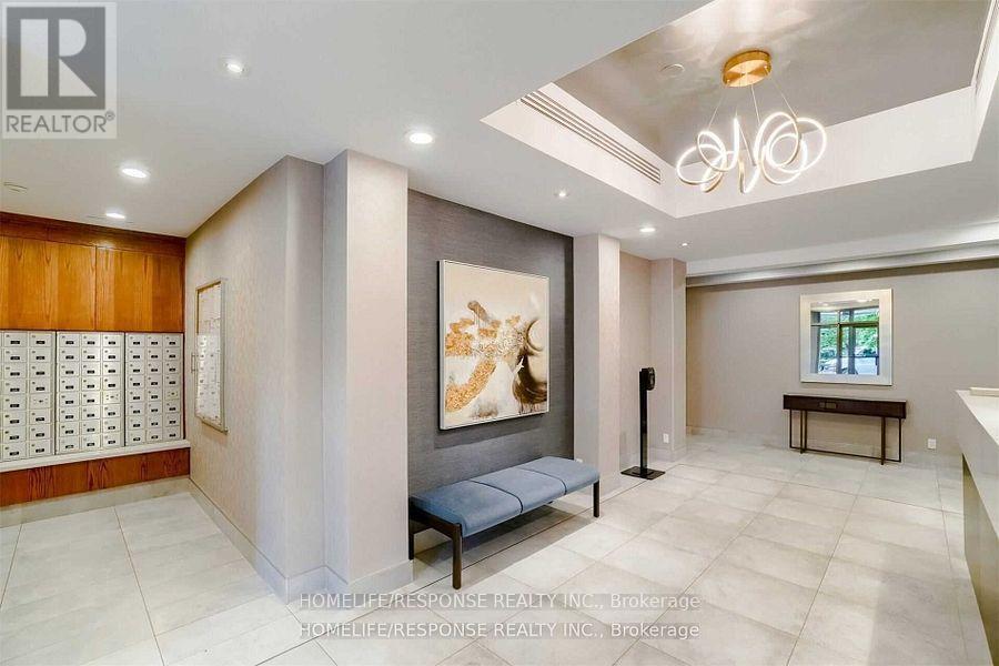 Lph8 - 1720 Eglinton Avenue E, Toronto, ON - Indoor Photo Showing Other Room