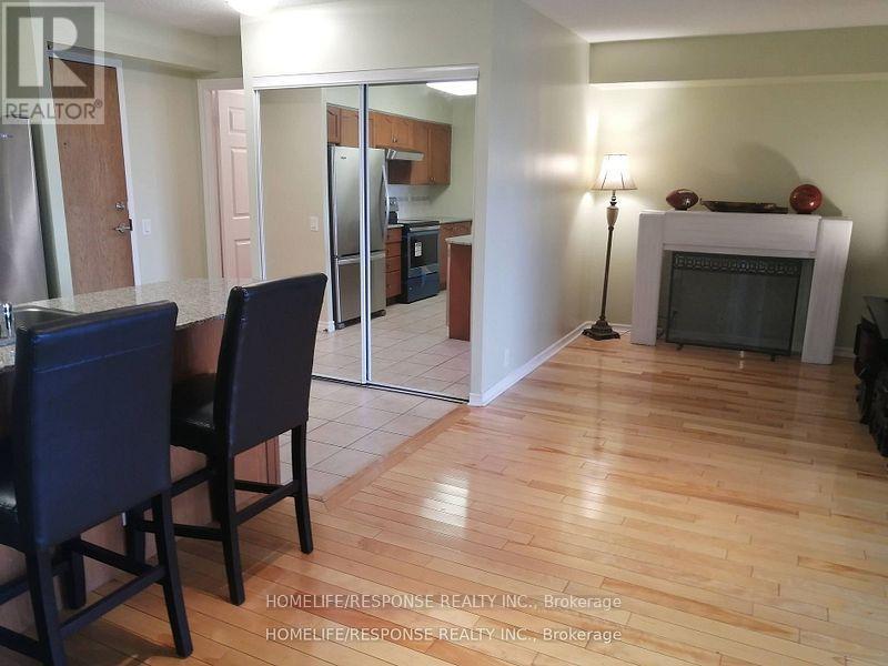 Lph8 - 1720 Eglinton Avenue E, Toronto, ON - Indoor