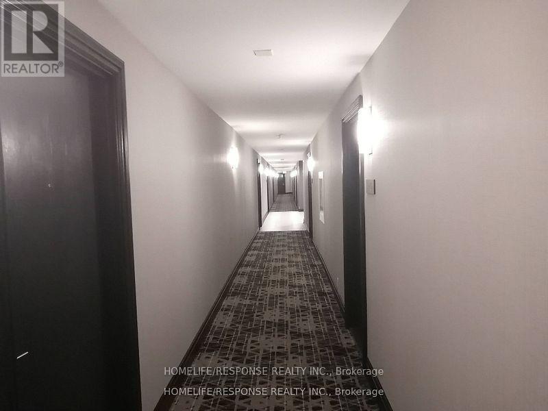 Lph8 - 1720 Eglinton Avenue E, Toronto, ON - Indoor Photo Showing Other Room