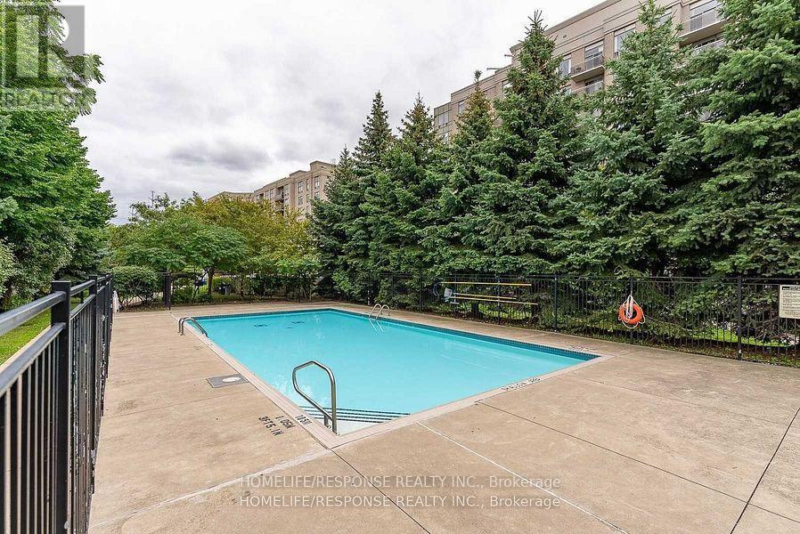 Lph8 - 1720 Eglinton Avenue E, Toronto, ON - Outdoor With In Ground Pool