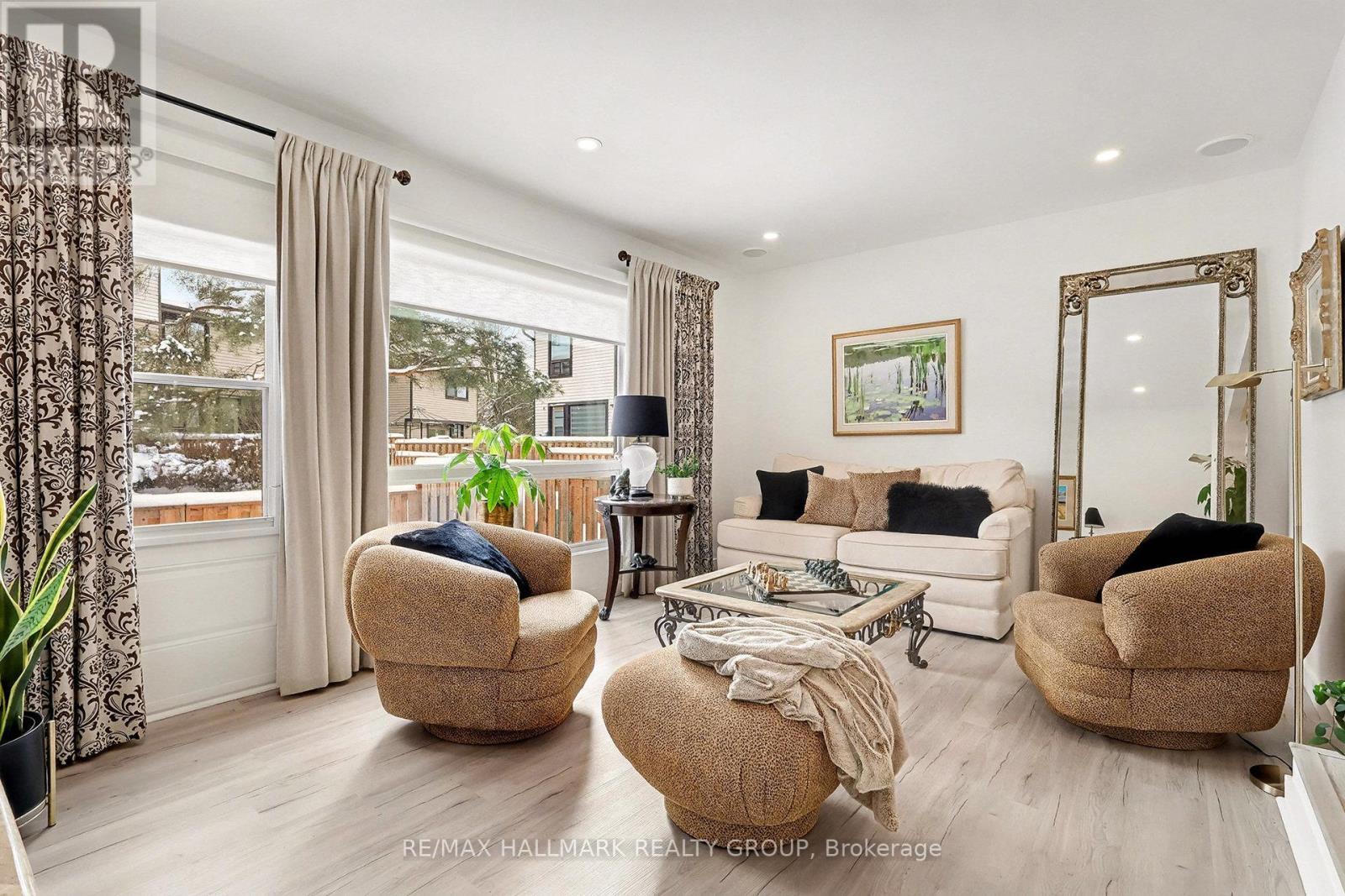 6861 Bilberry Drive, Ottawa, ON