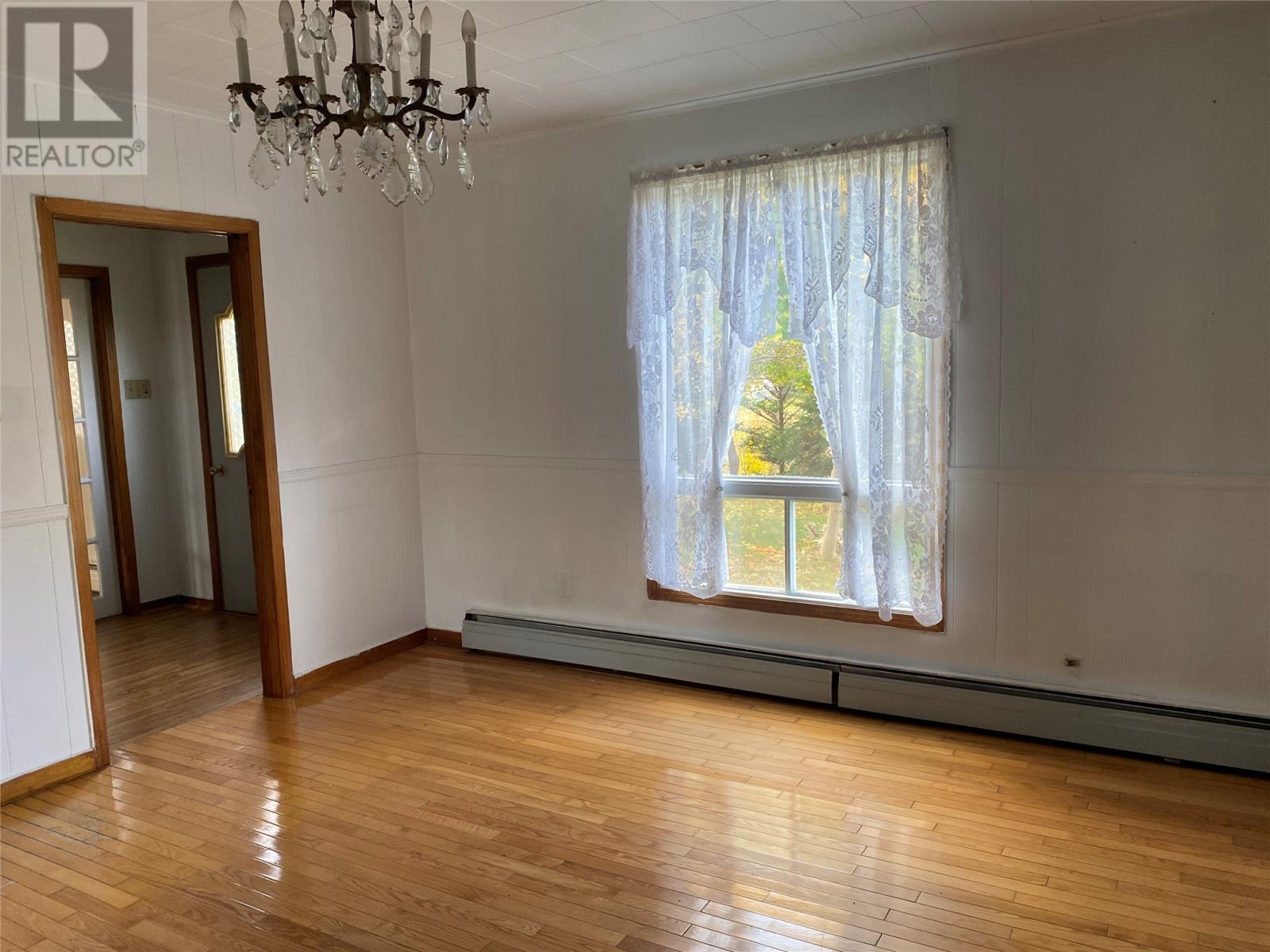 129 Roaches Line Road, Roaches Line, NL - Indoor Photo Showing Other Room