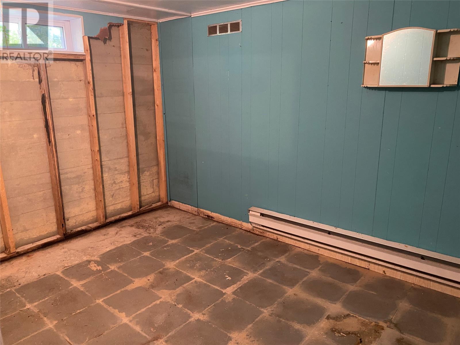 129 Roaches Line Road, Roaches Line, NL - Indoor Photo Showing Other Room