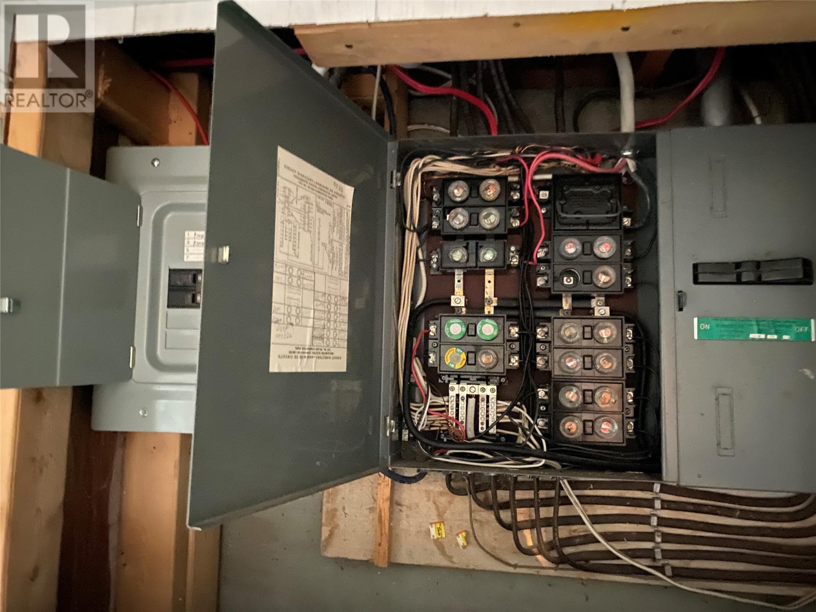 129 Roaches Line Road, Roaches Line, NL - Indoor