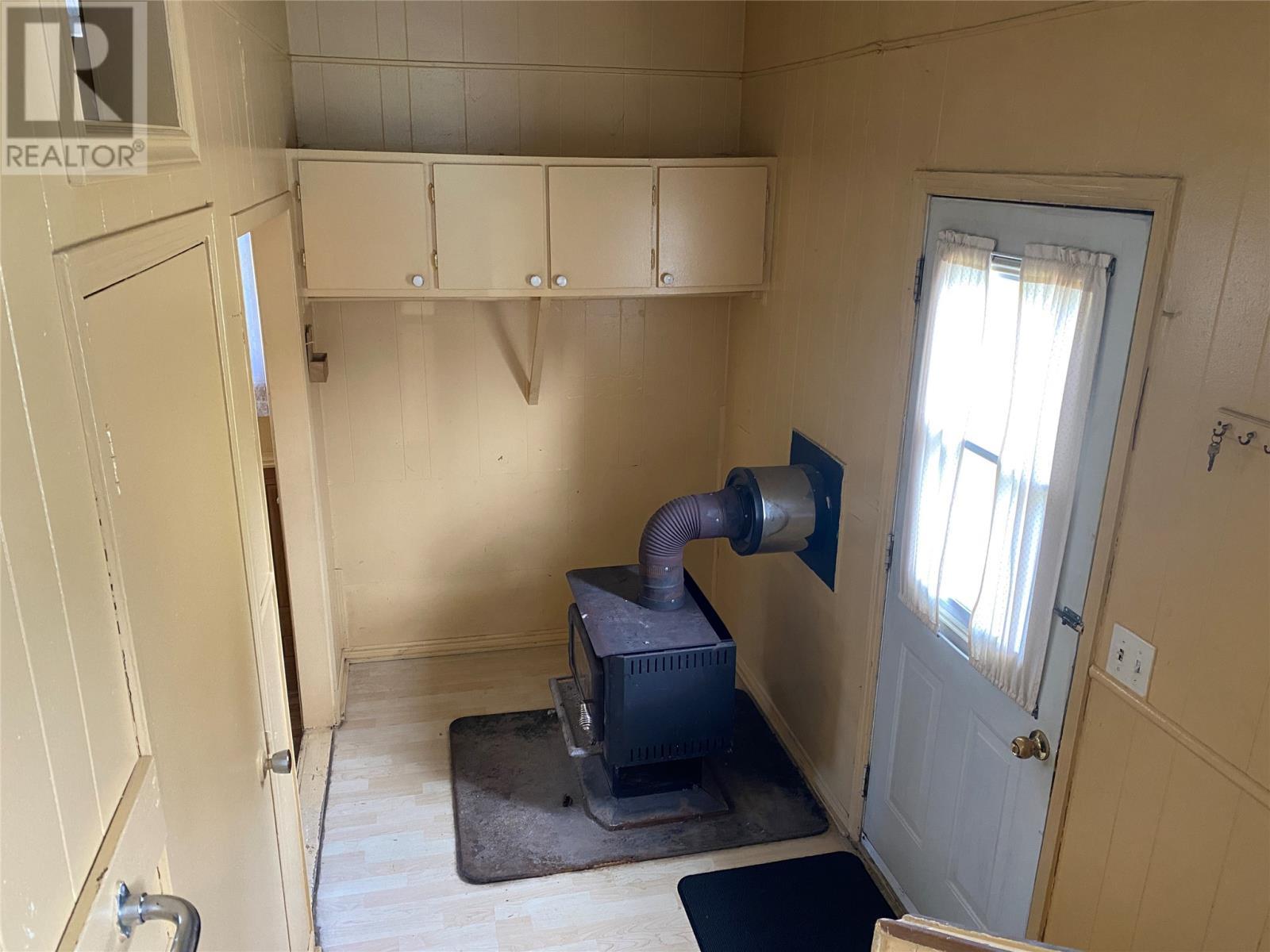 129 Roaches Line Road, Roaches Line, NL - Indoor Photo Showing Other Room