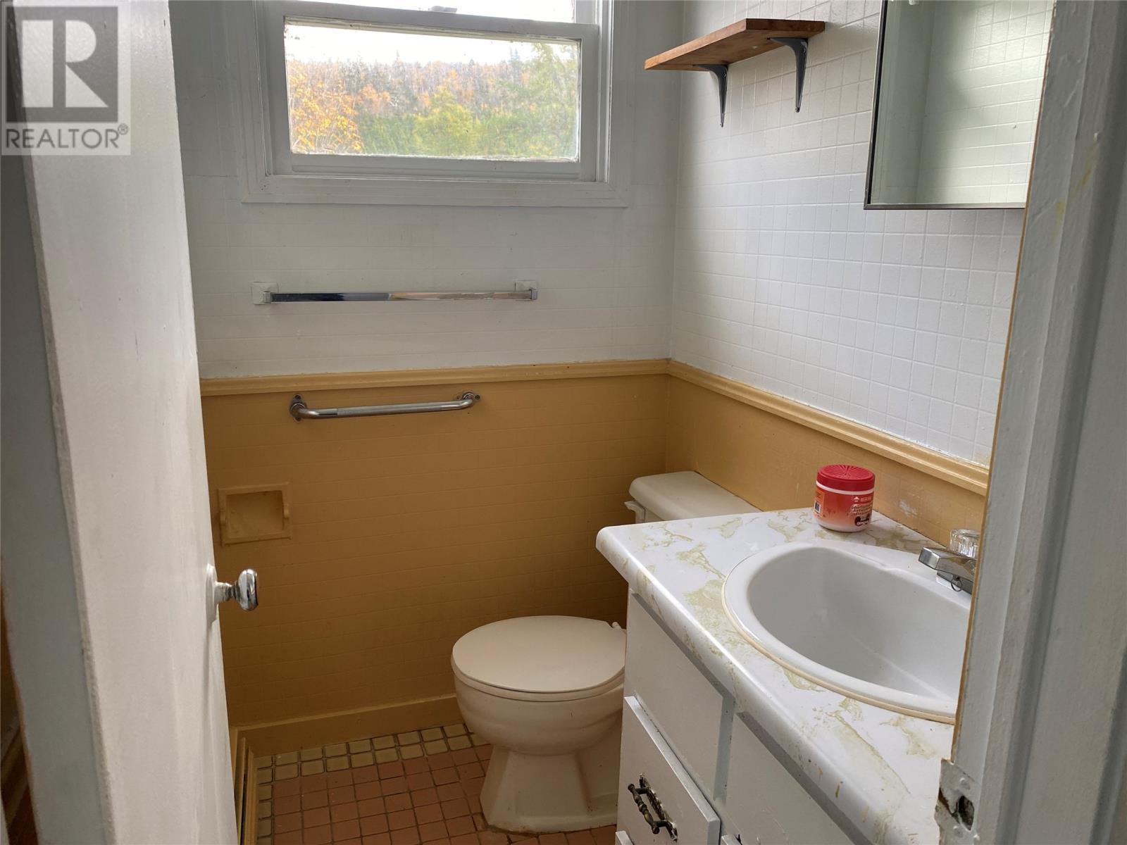 129 Roaches Line Road, Roaches Line, NL - Indoor Photo Showing Bathroom
