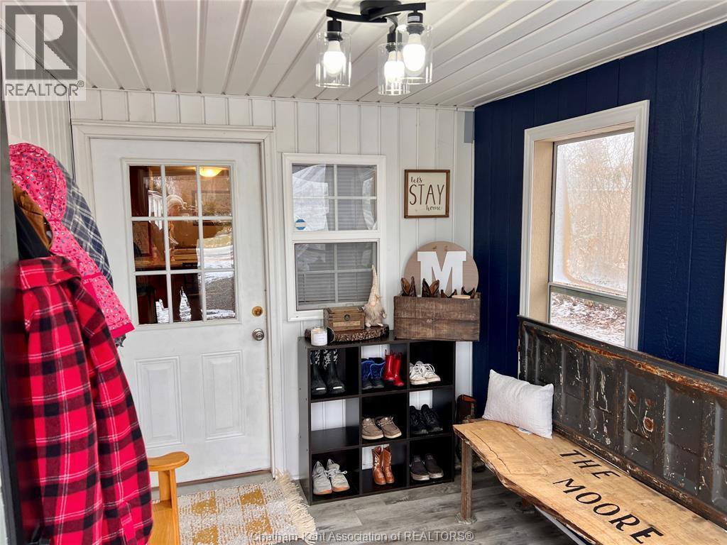 8583 James Street, Charing Cross, ON - Indoor Photo Showing Other Room