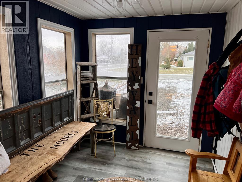 8583 James Street, Charing Cross, ON - Indoor Photo Showing Other Room