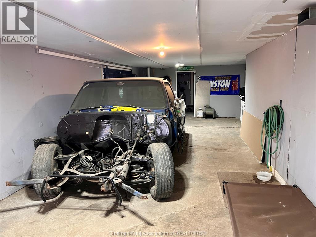 8583 James Street, Charing Cross, ON - Indoor Photo Showing Garage