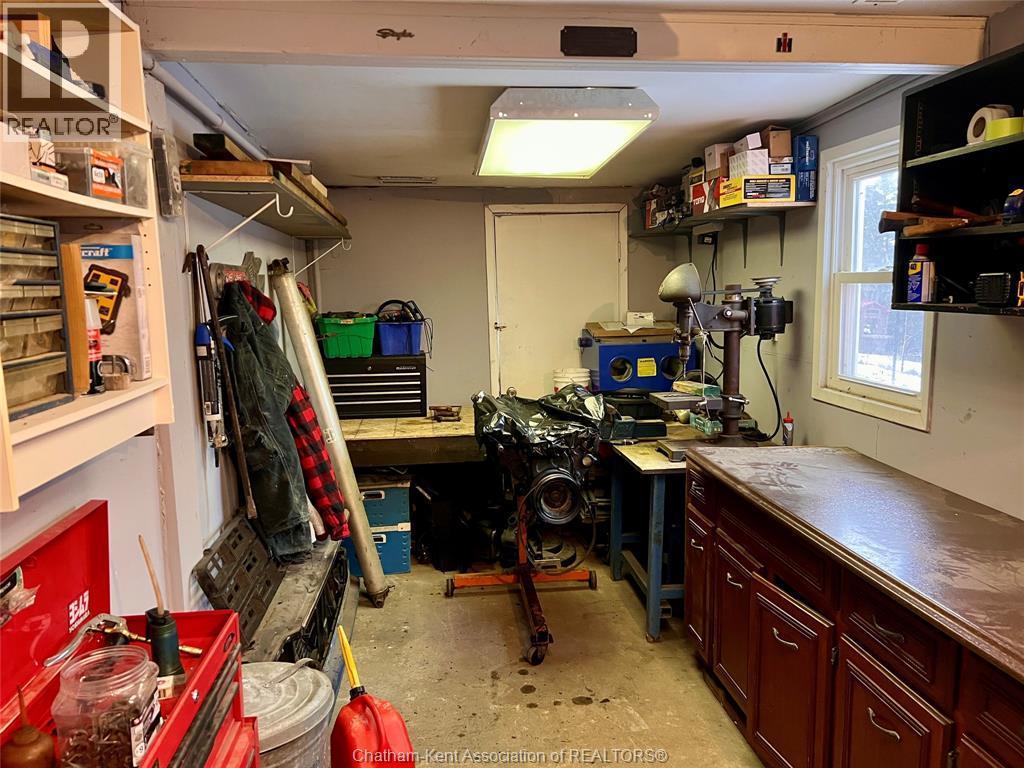 8583 James Street, Charing Cross, ON - Indoor