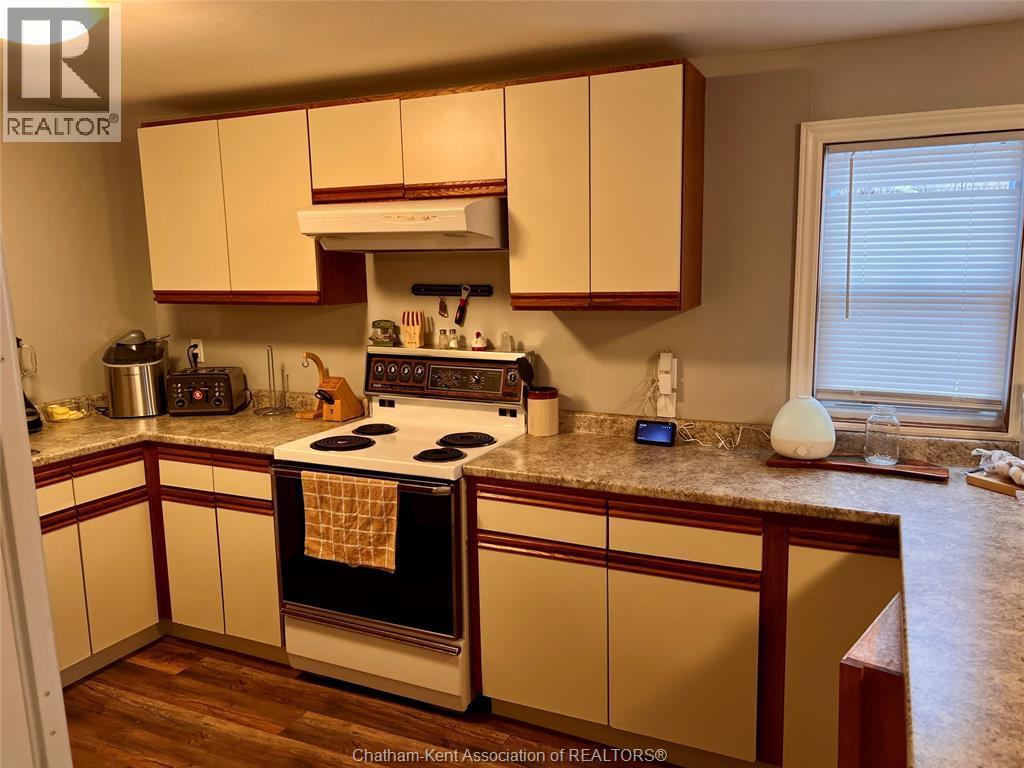 8583 James Street, Charing Cross, ON - Indoor Photo Showing Kitchen
