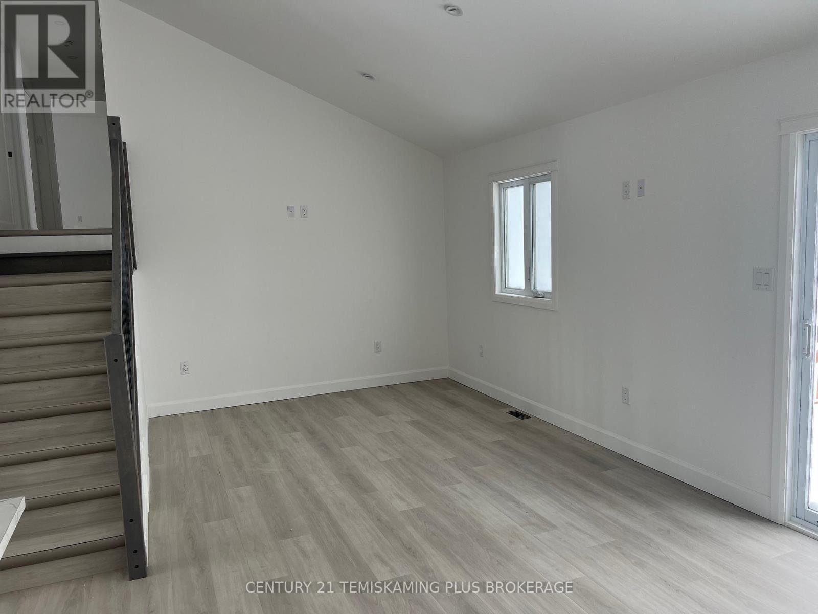 40 Tenth Avenue S, Armstrong (Earlton), ON - Indoor Photo Showing Other Room