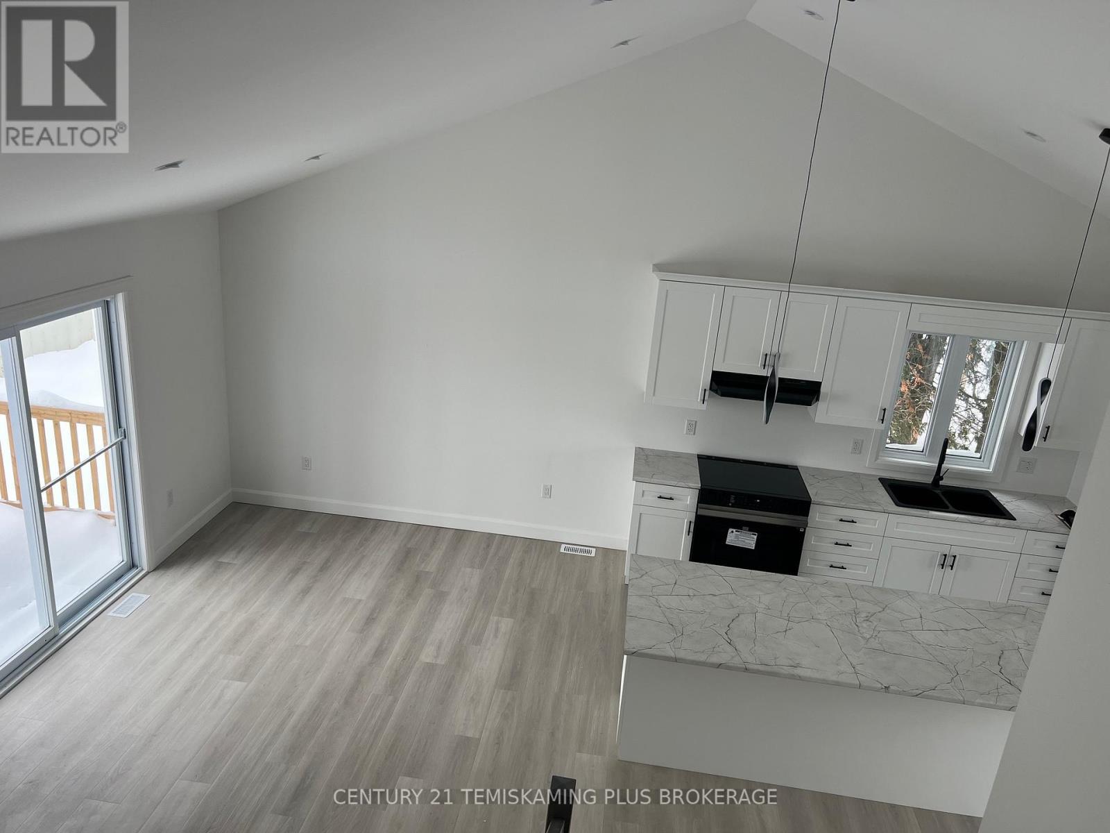 40 Tenth Avenue S, Armstrong (Earlton), ON - Indoor Photo Showing Other Room