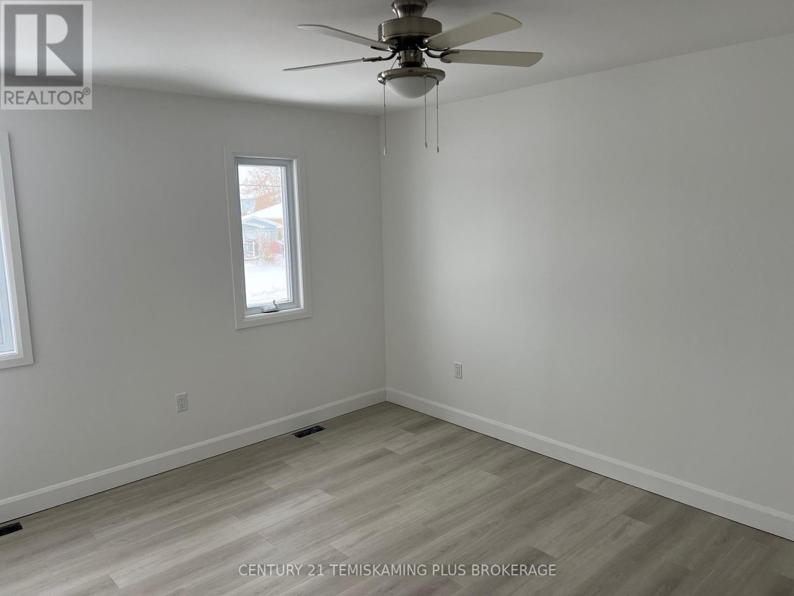 40 Tenth Avenue S, Armstrong (Earlton), ON - Indoor Photo Showing Other Room