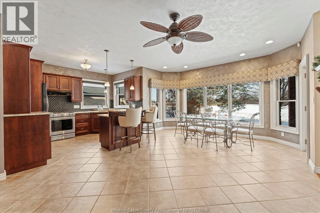 227 Clubview Drive, Amherstburg, ON - Indoor