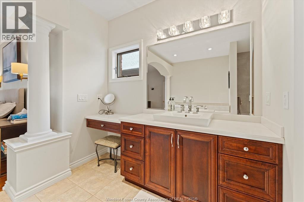 227 Clubview Drive, Amherstburg, ON - Indoor Photo Showing Bathroom