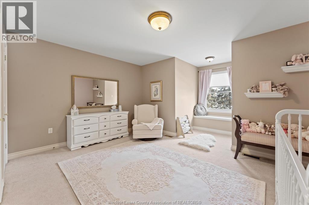 227 Clubview Drive, Amherstburg, ON - Indoor Photo Showing Bedroom